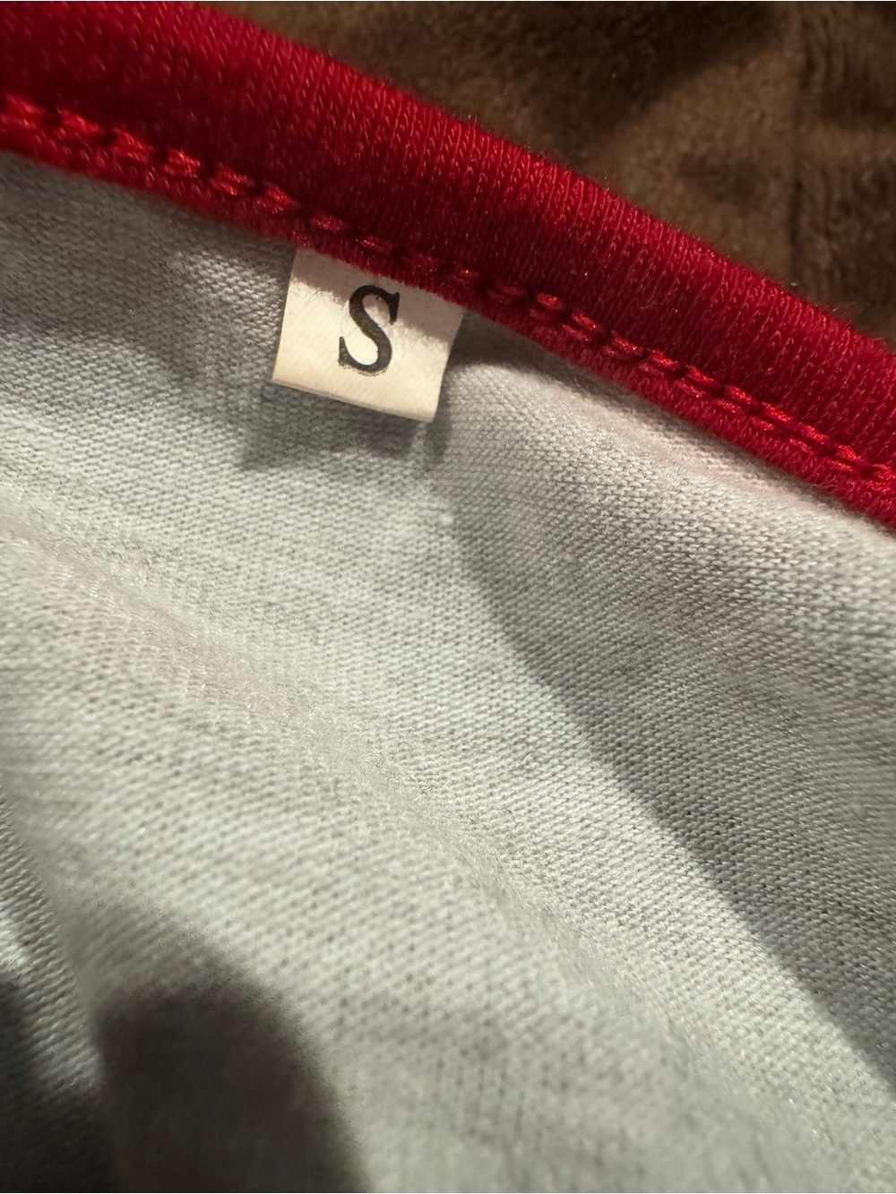 Source Unknown Red and Cream Raglan Christmas Graphic Top - Picture 3 of 3
